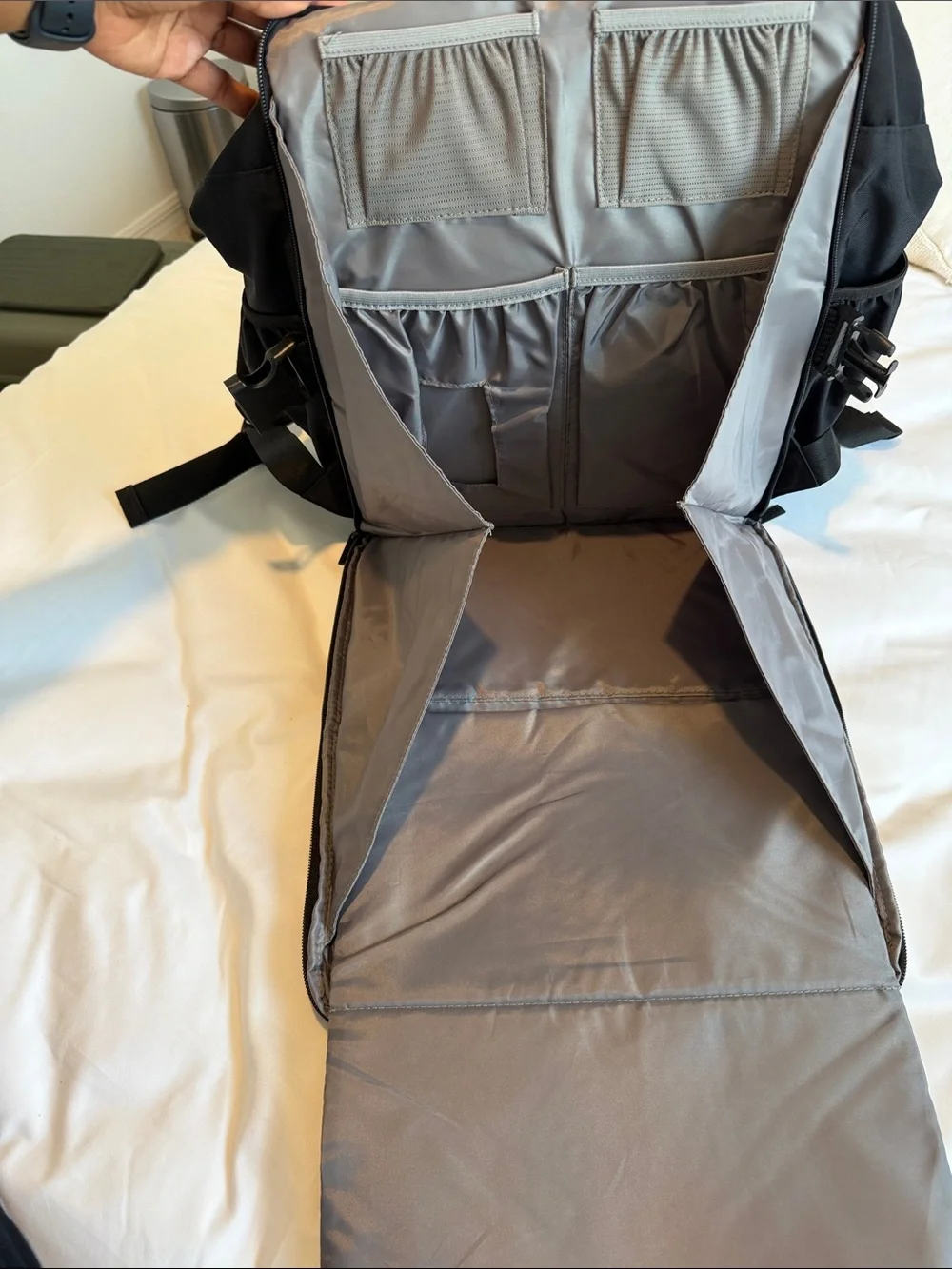 BEIS DIAPER BAG Backpack with WET Pouch